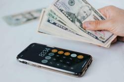 柱状图在基金数据分析中的应用：直观展现投资策略与基金表现